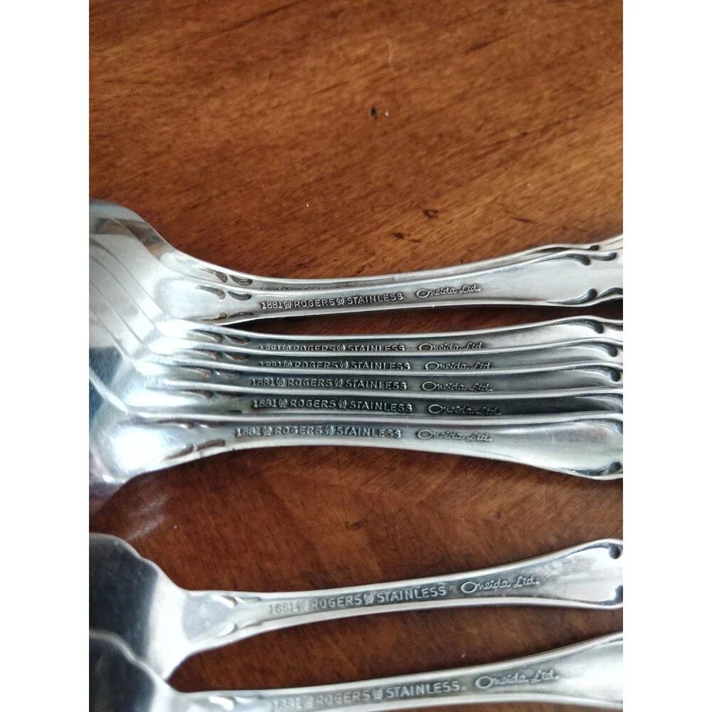 1881 Rogers Oneida Ltd Arbor Rose True Rose Stainless: Lot 7 Table Spoon + Fork